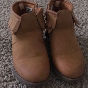 Toddler girls size 9 boots 🥾